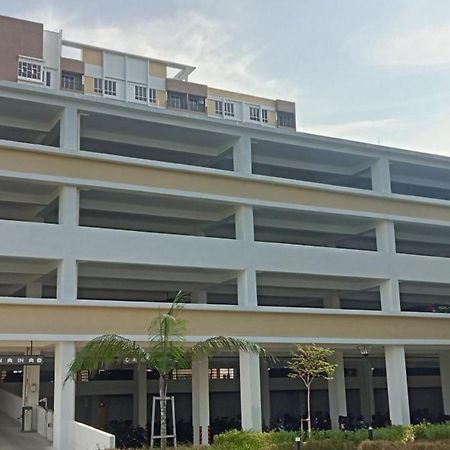 Lylinz Sierra Heights Apartment Pasir Gudang Ngoại thất bức ảnh